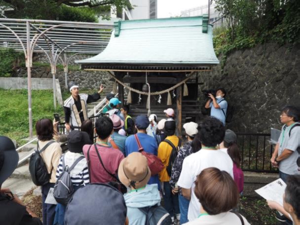 神社前の様子