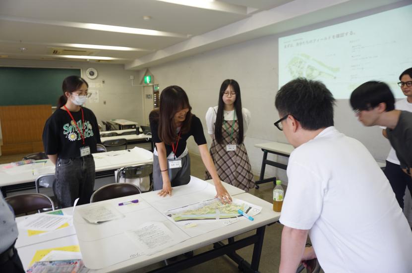 定例会の様子