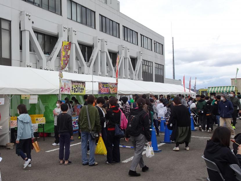 昨年度の出店者の様子