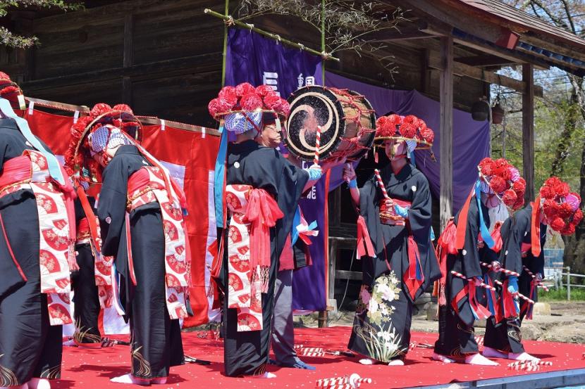 長袋の田植踊り