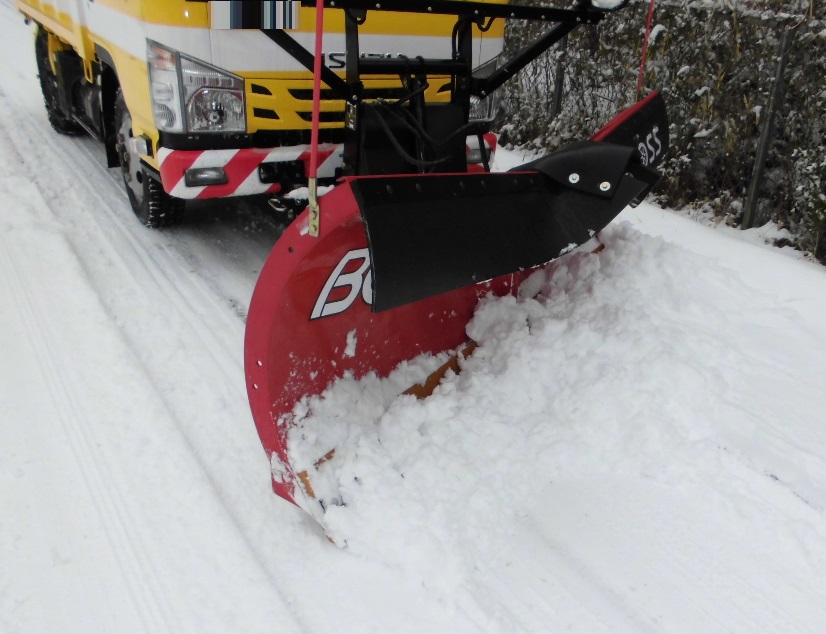 除雪後の雪寄せ状況