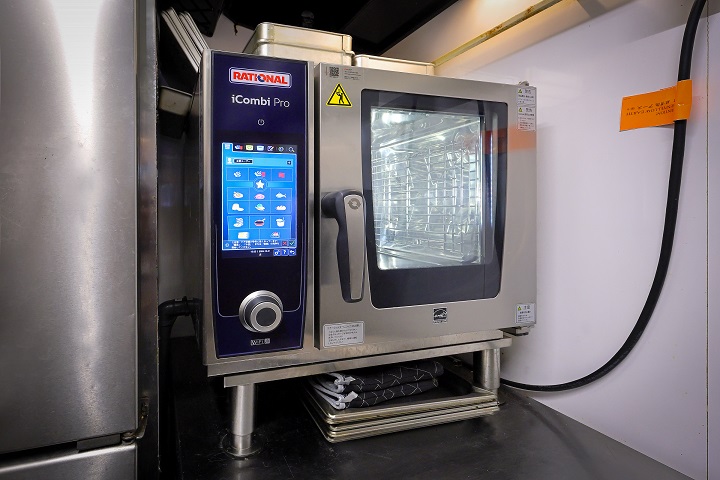 導入したコンベクションオーブンの写真