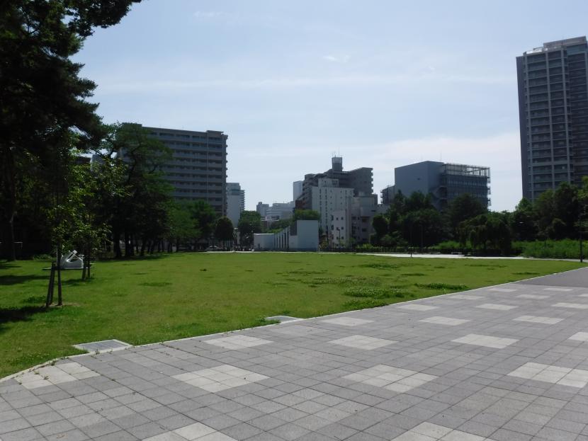 大町西公園駅周辺広場