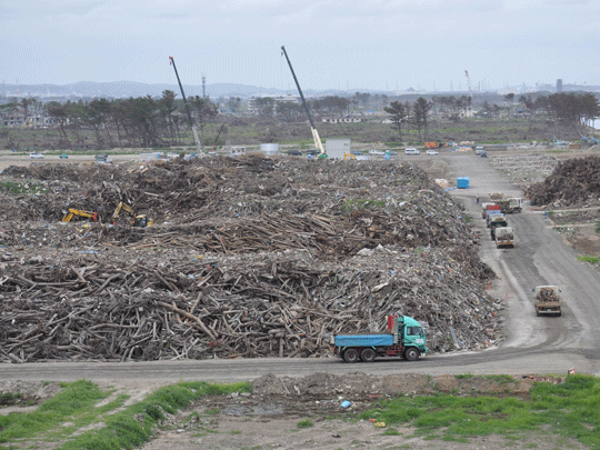 Numerous gareki after tsunami