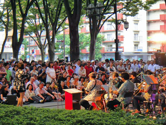 Jozenji jazz festival in Jozenji avenue