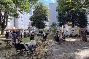 肴町公園におけるコーヒーフェスの様子