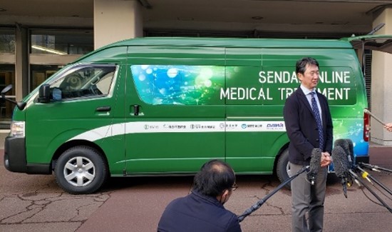 オンライン診療カー画像