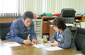 宇和島市長に被災状況をきく郡市長