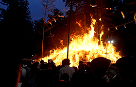 松焚祭の様子