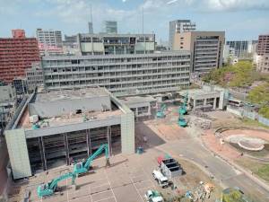 24年4月17日先行解体工事の様子写真