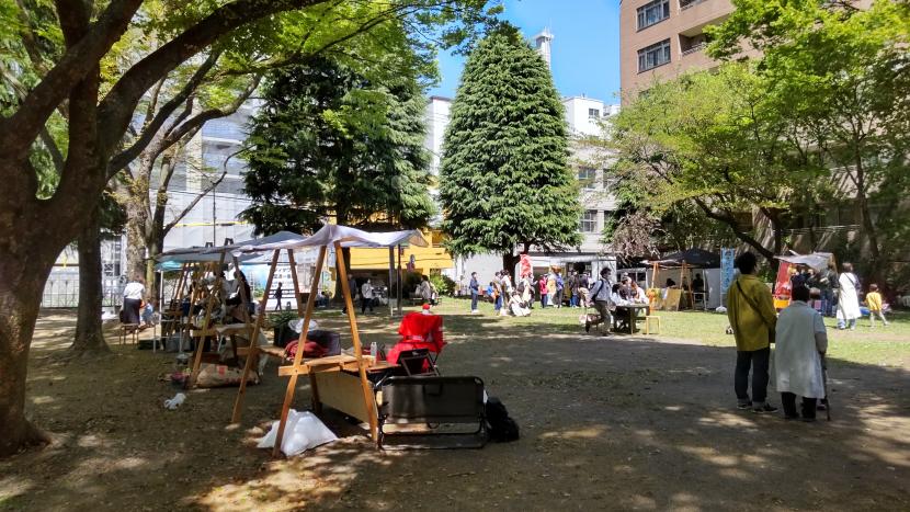 肴町公園におけるせんだいコーヒーフェスの様子