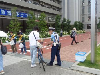 7月4日東北学院大学五橋キャンパス周辺の街頭キャンペーンの様子1