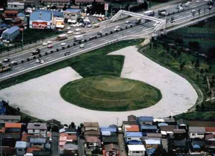 遠見塚古墳を上空から見たところ