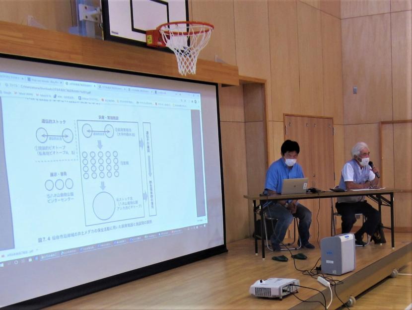 宮城教育大学棟方准教授とメダカ里親丹野さんによるトークの様子